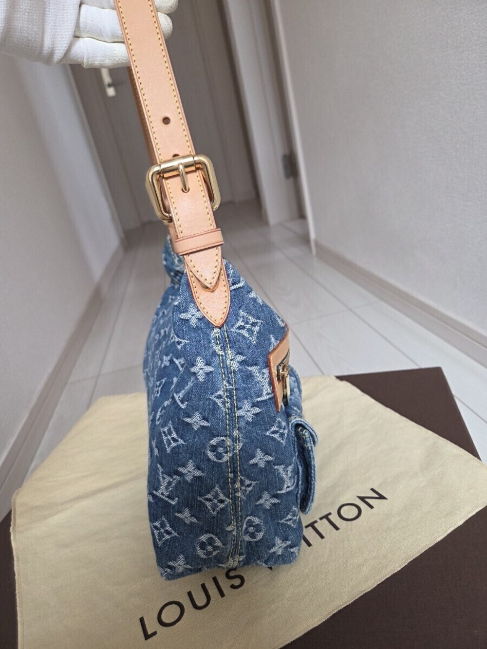 Louis Vuitton Monogram Denim Baggy Shoulder Bag Blue - Picture 6 of 10